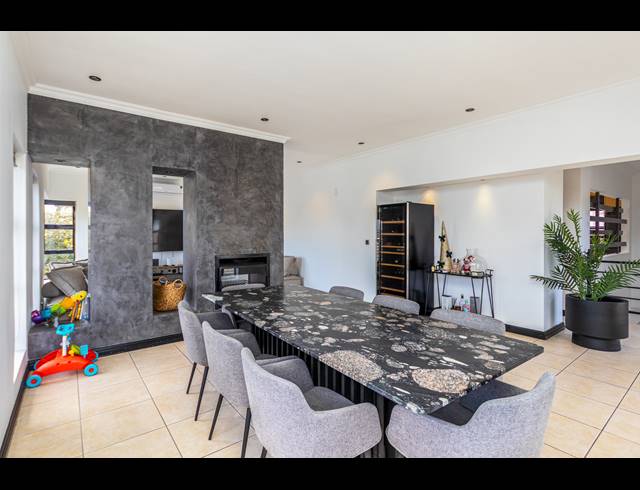 4 BEDROOM FREEHOLD FOR SALE IN SUNSET LINKS